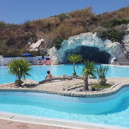 Vigna Marina Apartments Санта Тереза Галура Екстериор снимка