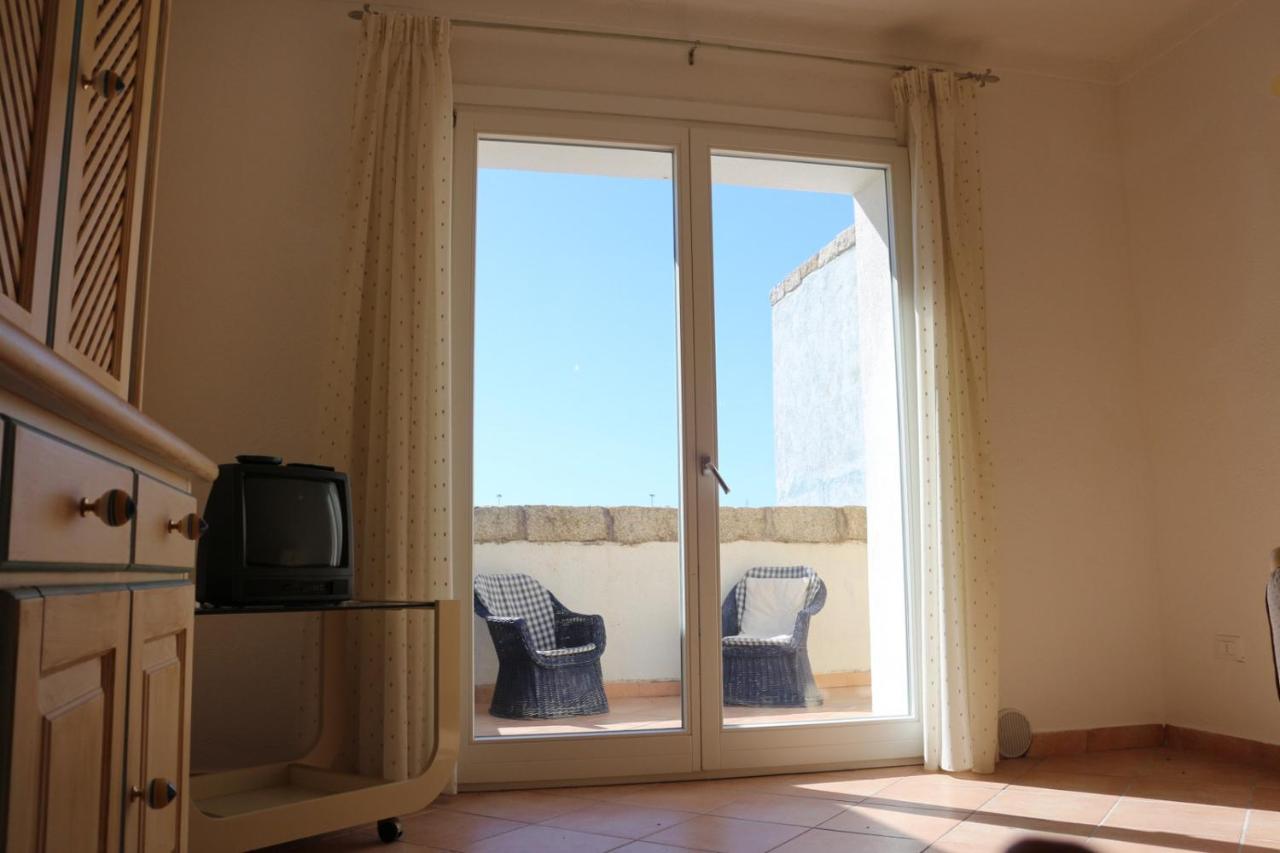 Vigna Marina Apartments Санта Тереза Галура Екстериор снимка
