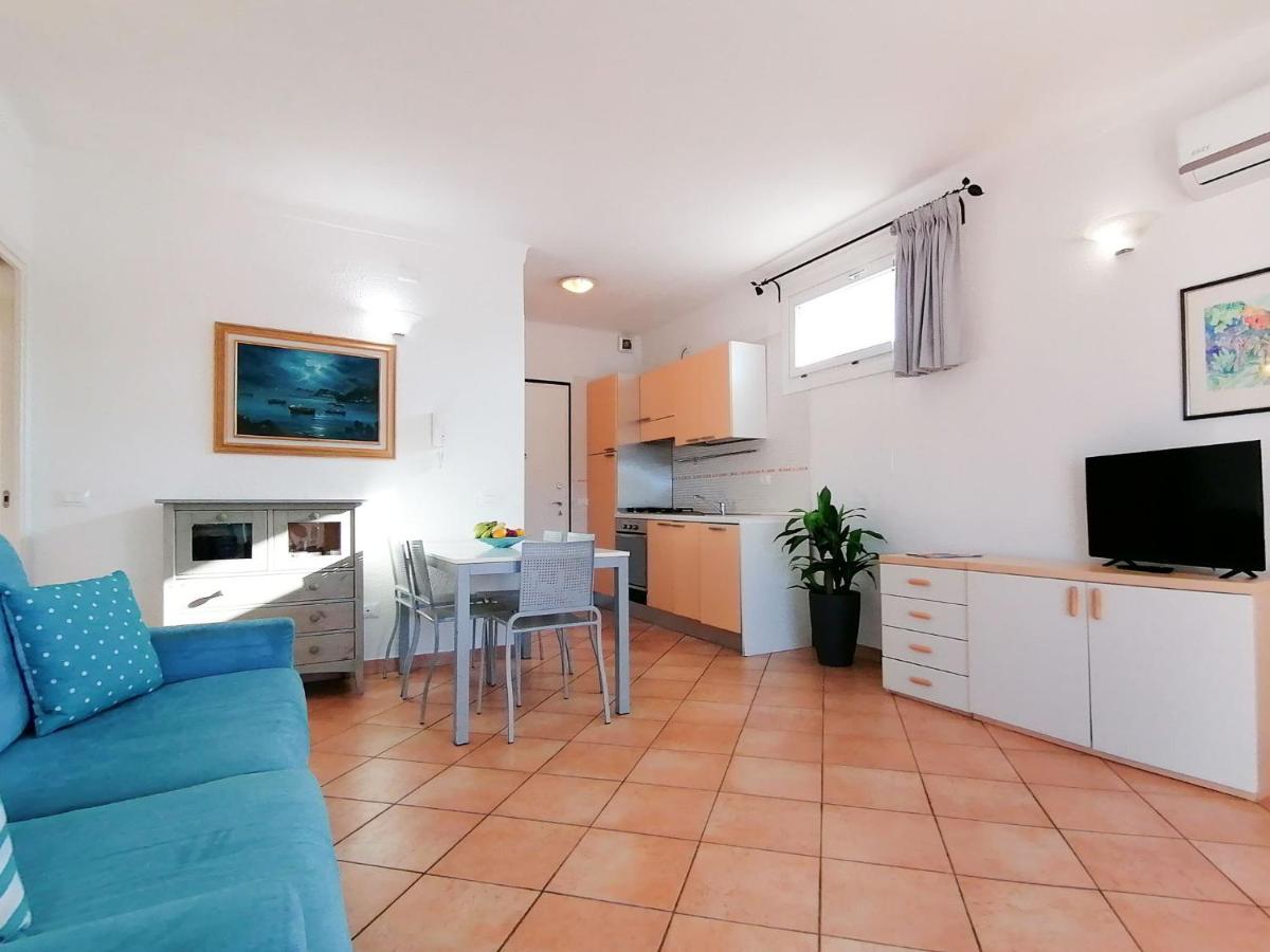 Vigna Marina Apartments Санта Тереза Галура Екстериор снимка